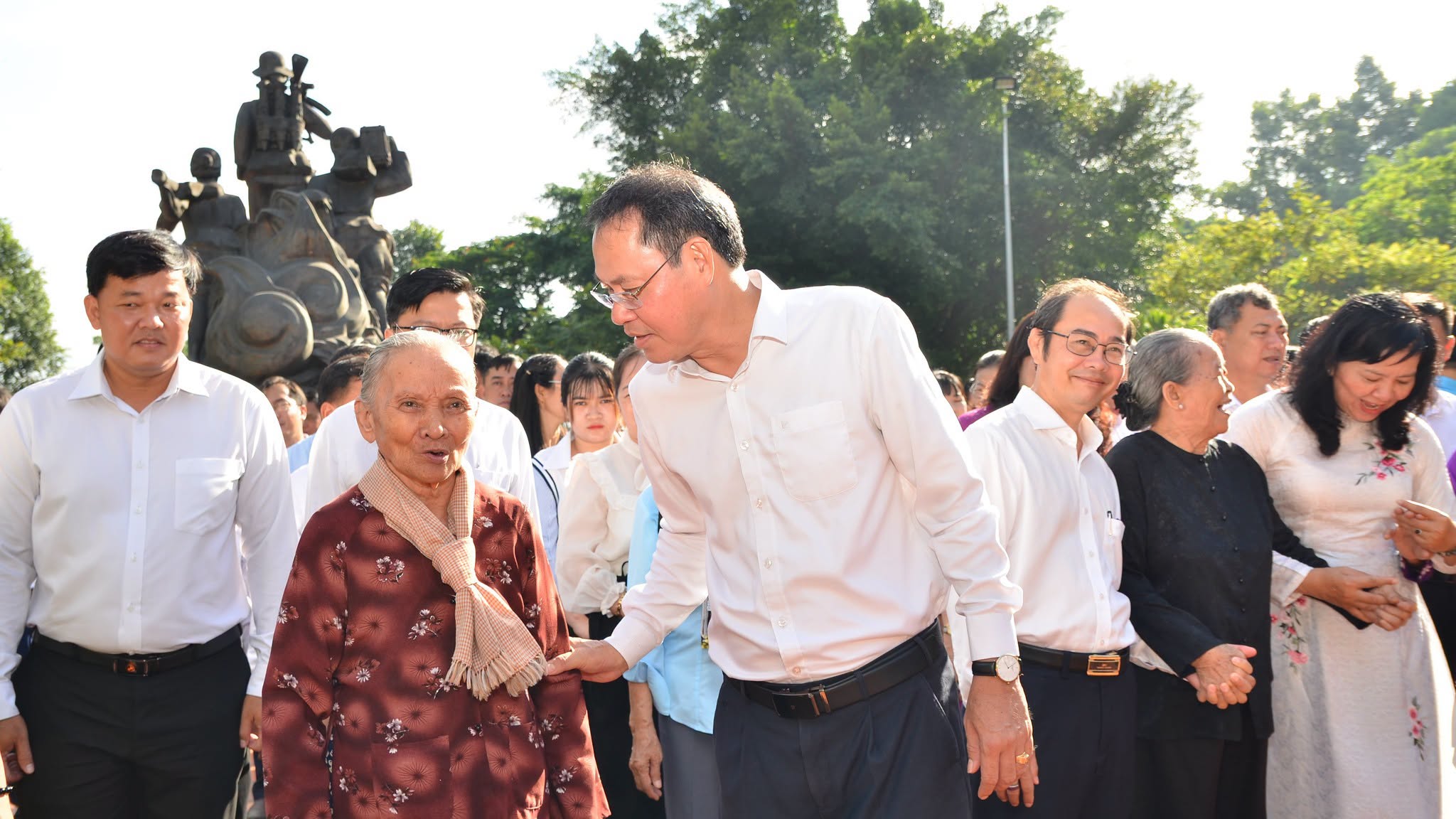 Hội Nông dân Thành phố tri ân người có công, lan tỏa truyền thống “Uống nước nhớ nguồn”